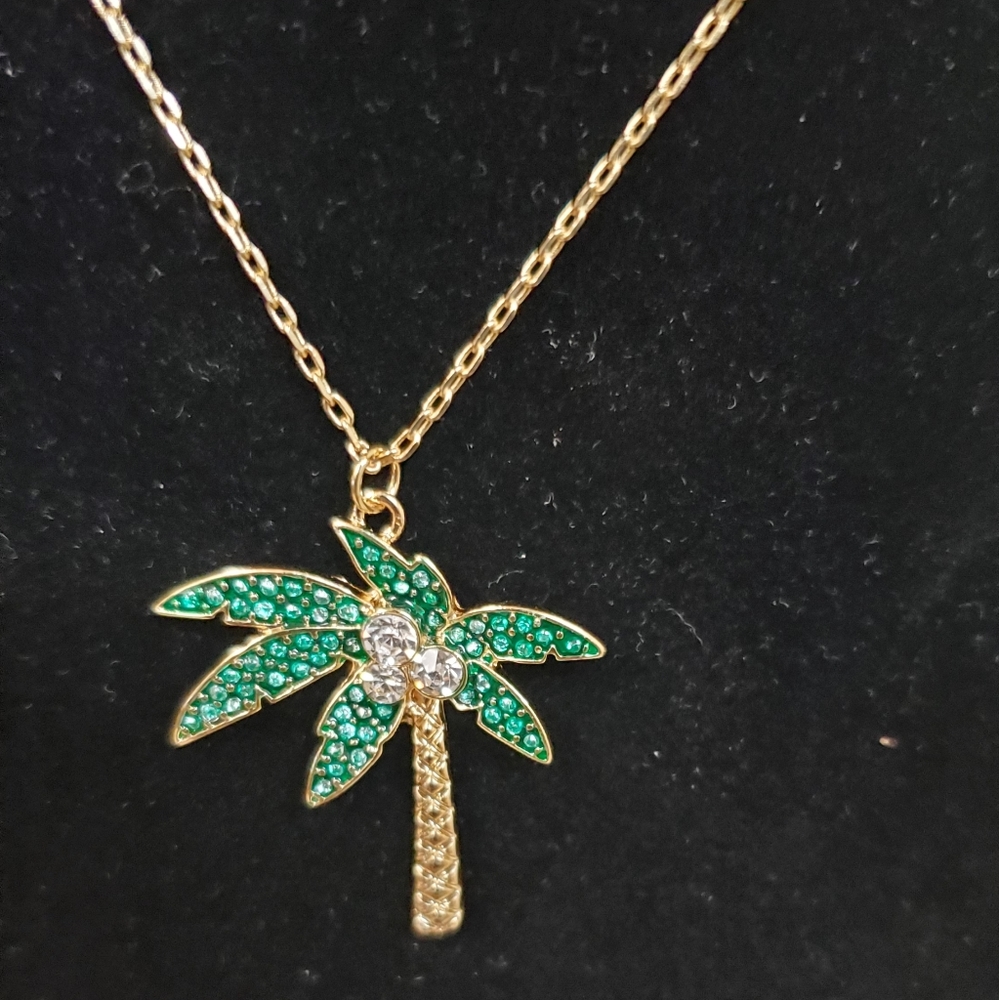 Palm tree necklace